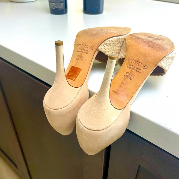 Vince Heels Size 8 - Picture 3 of 6